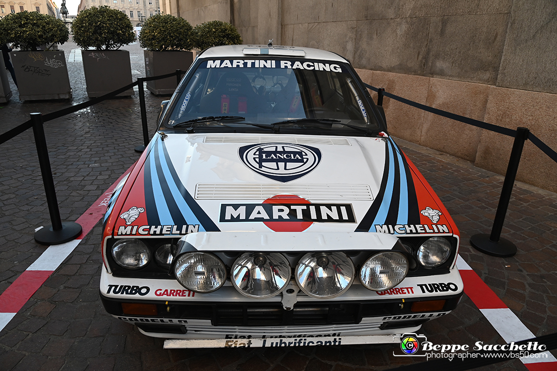 VBS_3778 - Autolook Week - Le auto in Piazza San Carlo.jpg